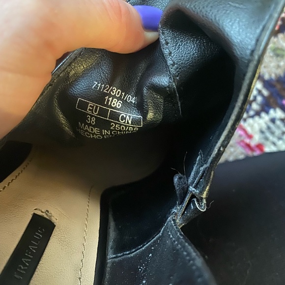 Zara Trafaluc black booties size 38/6.5 - Picture 3 of 6